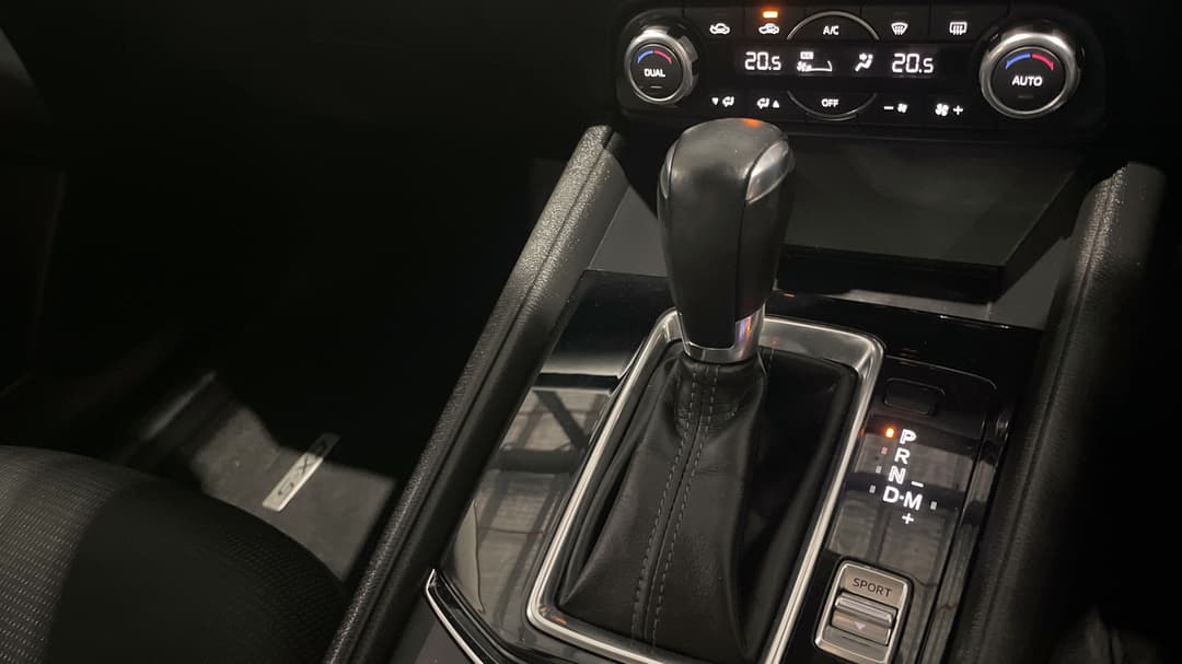 2017 Mazda CX-5 Maxx Sport (4x2), Automatic, 64807 km, Gear Lever 