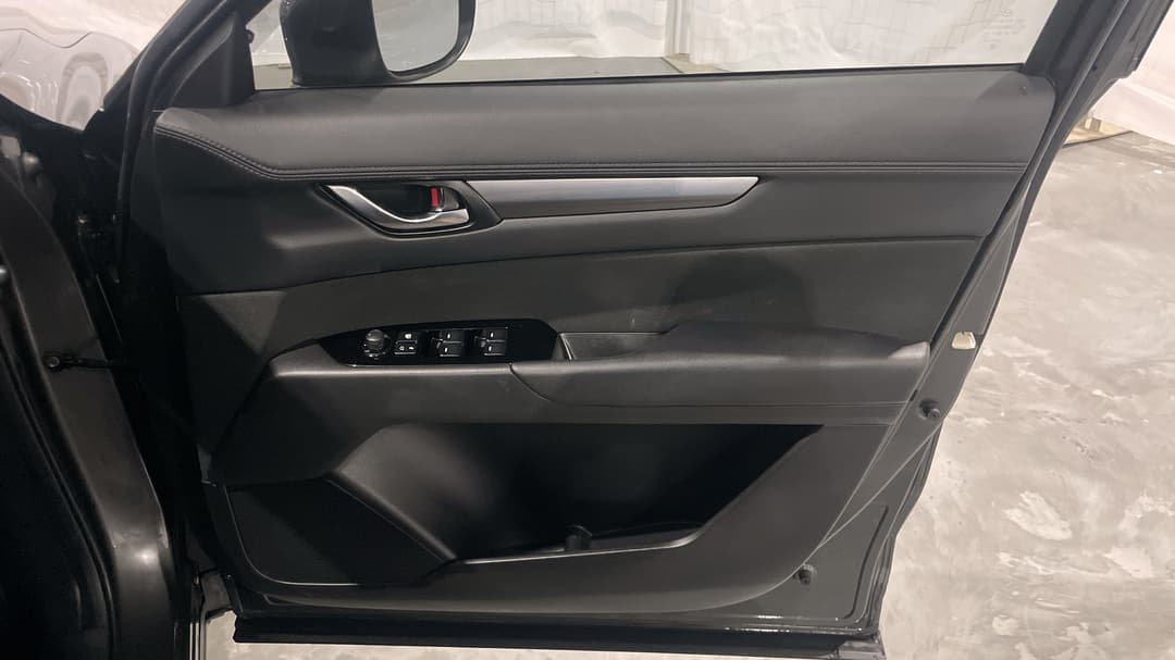 2017 Mazda CX-5 Maxx Sport (4x2), Automatic, 64807 km, Speaker View