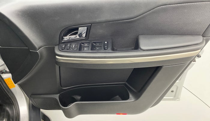 2018 Tata Hexa Varicor 400 XTA, Diesel, Automatic, 16,289 km, Driver Side Door Panels Control