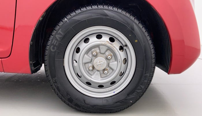 2015 Hyundai Eon ERA PLUS, Petrol, Manual, 33,201 km, Right Front Wheel