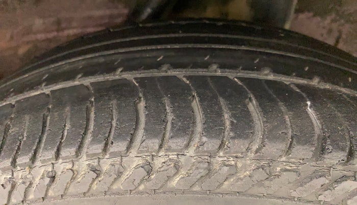 2018 Honda Amaze 1.2L I-VTEC S, Petrol, Manual, 62,243 km, Left Rear Tyre Tread