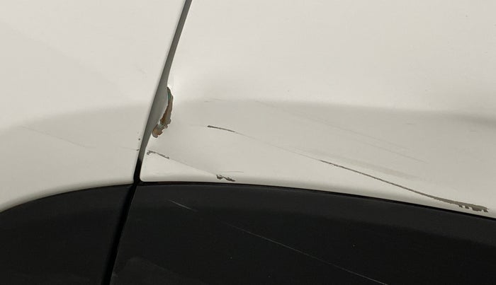 2019 Hyundai Tucson GLS 2WD AT PETROL, Petrol, Automatic, 1,00,239 km, Left quarter panel - Slightly dented