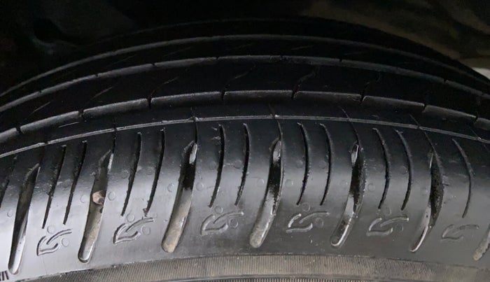 2019 Hyundai VENUE 1.0L Turbo GDI SX(O) MT, Petrol, Manual, 14,856 km, Left Rear Tyre Tread