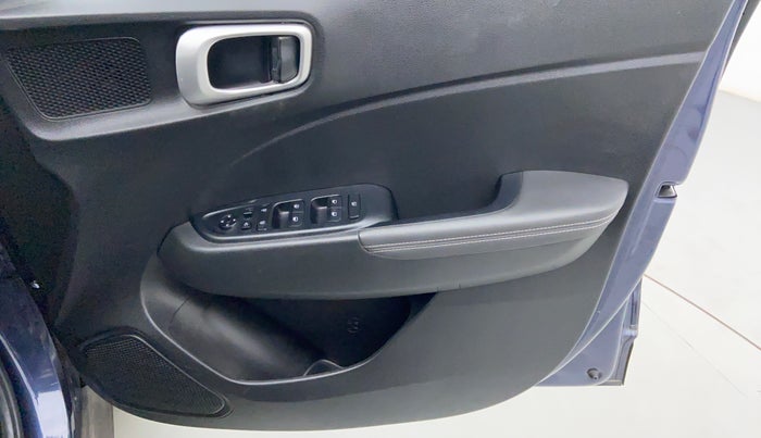 2019 Hyundai VENUE 1.0L Turbo GDI SX(O) MT, Petrol, Manual, 14,856 km, Driver Side Door Panels Control