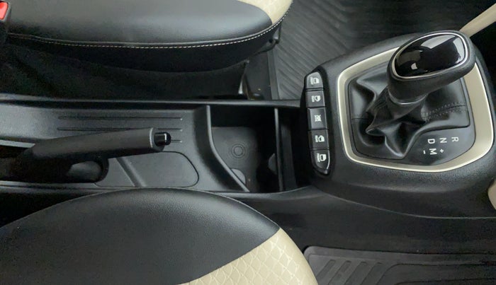 2020 Hyundai NEW SANTRO 1.1 SPORTS AMT, Petrol, Automatic, 5,289 km, Gear Lever