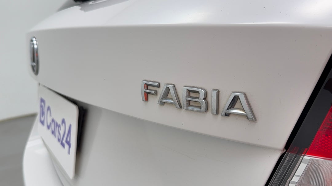 Badge (Boot Right Side)