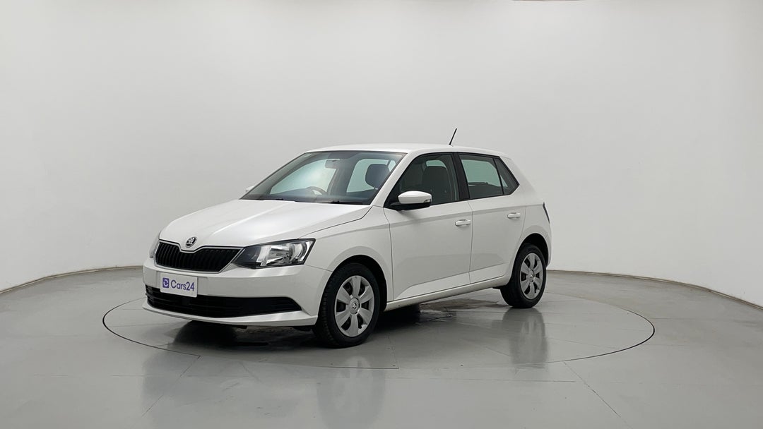 Left Front Diagonal (45- Degree) View