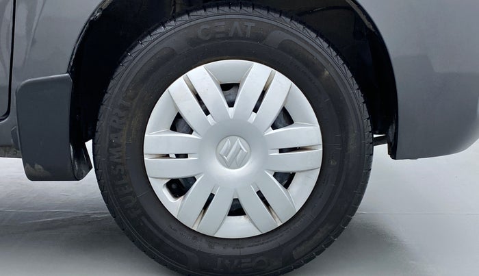 2019 Maruti Alto VXI, Petrol, Manual, 5,488 km, Right Front Wheel