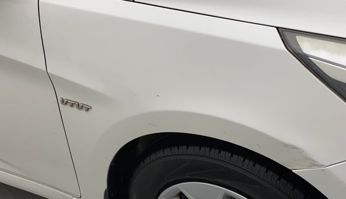 2015 Hyundai Verna FLUIDIC 1.4 VTVT, Petrol, Manual, 48,127 km, Right fender - Minor scratches