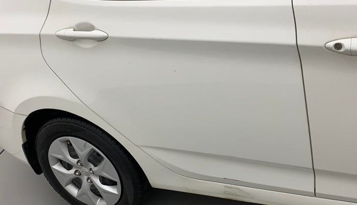 2015 Hyundai Verna FLUIDIC 1.4 VTVT, Petrol, Manual, 48,127 km, Right rear door - Minor scratches