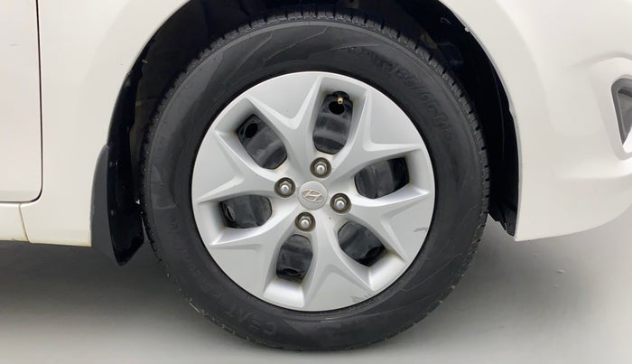 2015 Hyundai Verna FLUIDIC 1.4 VTVT, Petrol, Manual, 48,127 km, Right Front Wheel