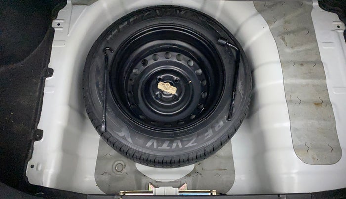 2015 Hyundai Verna FLUIDIC 1.4 VTVT, Petrol, Manual, 48,127 km, Spare Tyre