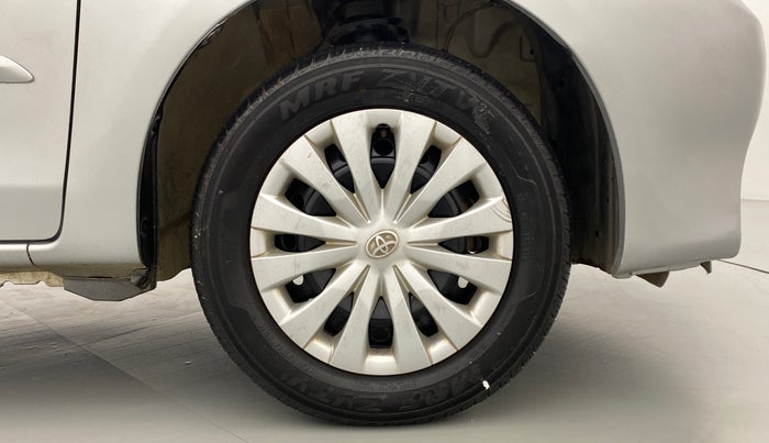 2011 Toyota Etios G, Petrol, Manual, 46,155 km, Right Front Wheel
