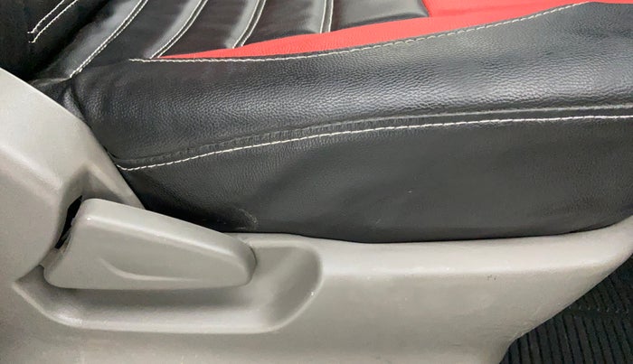 2017 Datsun Redi Go S, Petrol, Manual, 17,986 km, Driver Side Adjustment Panel