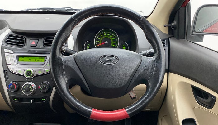 2015 Hyundai Eon MAGNA +, Petrol, Manual, 20,505 km, Steering Wheel Close Up