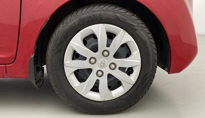 2015 Hyundai Eon MAGNA +, Petrol, Manual, 20,505 km, Right Front Wheel