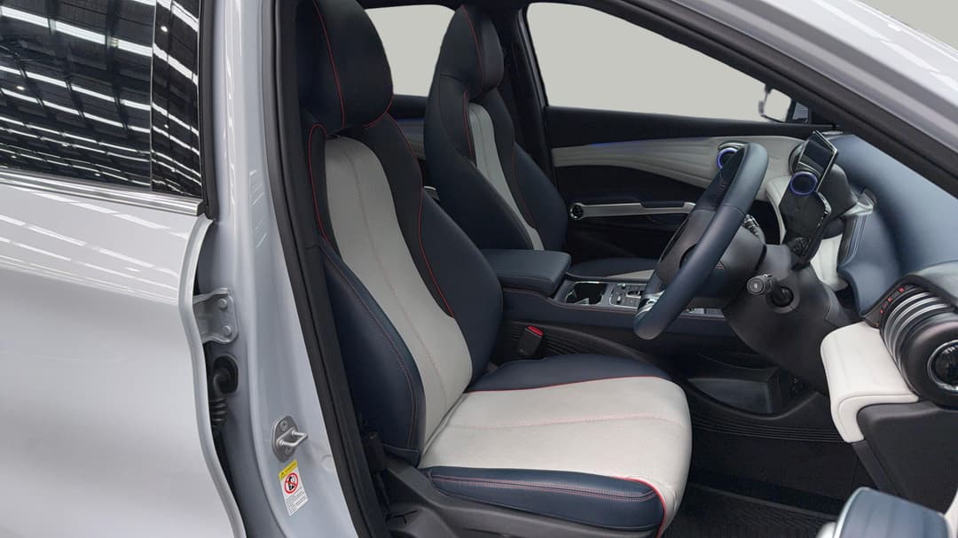 2023 Byd Atto 3 Extended Range, Automatic, 12922 km, Right Side Front Door Cabin View