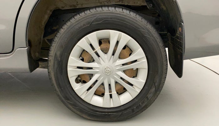 2013 Toyota Innova 2.5 GX 8 STR, Diesel, Manual, 67,882 km, Left Rear Wheel