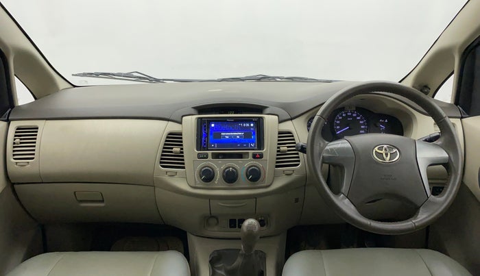 2013 Toyota Innova 2.5 GX 8 STR, Diesel, Manual, 67,882 km, Dashboard