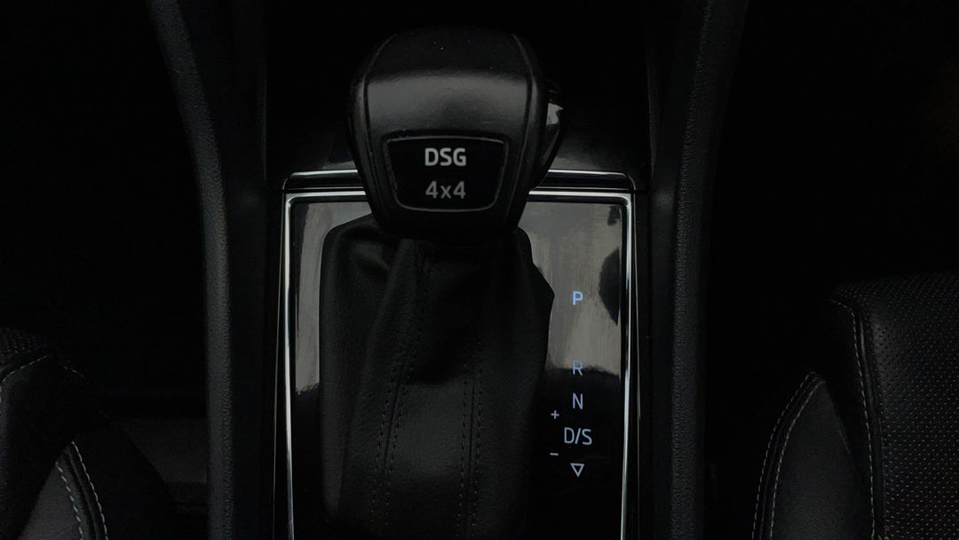 2018 SKODA Kodiaq 140 Tdi (4x4), Automatic, 71611 km, Gear Lever 