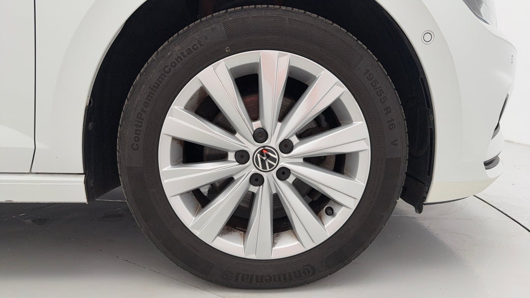 2020 Volkswagen Polo 85tsi Style, Automatic, 23568 km, Right Front Wheel