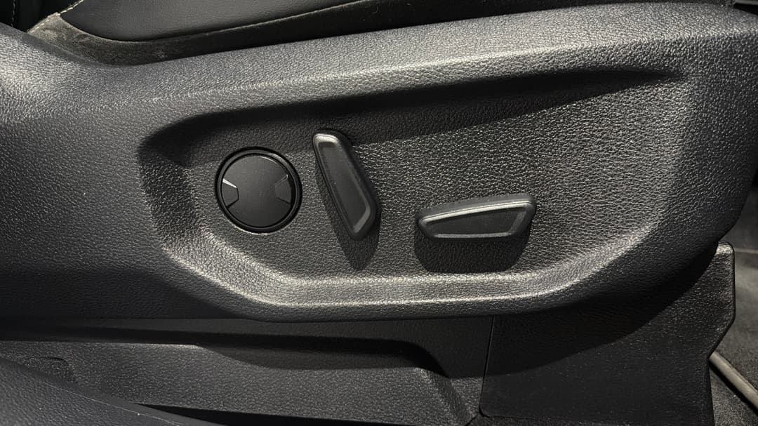 2022 Ford Everest Platinum (4x4), Automatic, 66839 km, Drivers Side Adjustment Panel