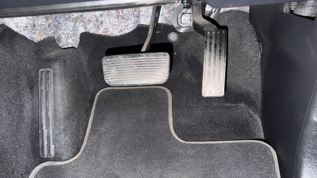 2022 Ford Everest Platinum (4x4), Automatic, 66839 km, Pedals and Footmat