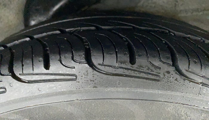 2011 Hyundai i10 MAGNA 1.2 KAPPA2, Petrol, Manual, 58,184 km, Left Rear Tyre Tread