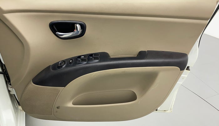 2011 Hyundai i10 MAGNA 1.2 KAPPA2, Petrol, Manual, 58,184 km, Driver Side Door Panels Control