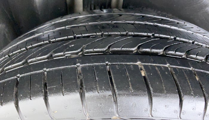 2019 MG HECTOR SHARP DCT PETROL, Petrol, Automatic, 13,467 km, Right Rear Tyre Tread