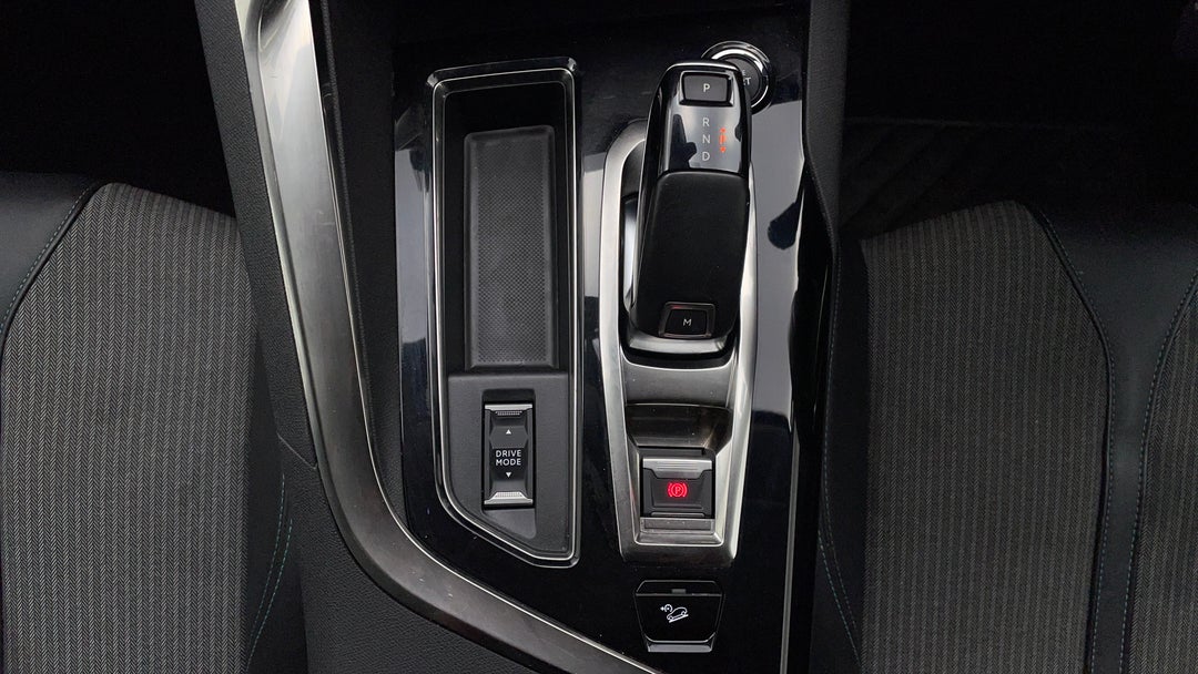 2022 Peugeot 3008 Allure 1.6 Thp, Automatic, 61749 km, Gear Lever 