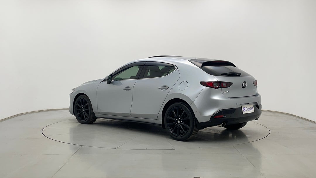 Left Back Diagonal (45- Degree) View