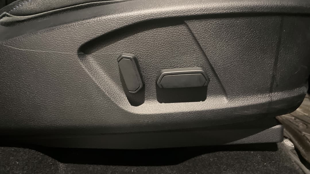 2021 Ford Everest Sport (4WD), Automatic, 55440 km, Drivers Side Adjustment Panel