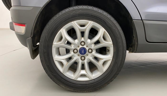 2015 Ford Ecosport TITANIUM 1.5L DIESEL (OPT), Diesel, Manual, 1,30,981 km, Right Rear Wheel