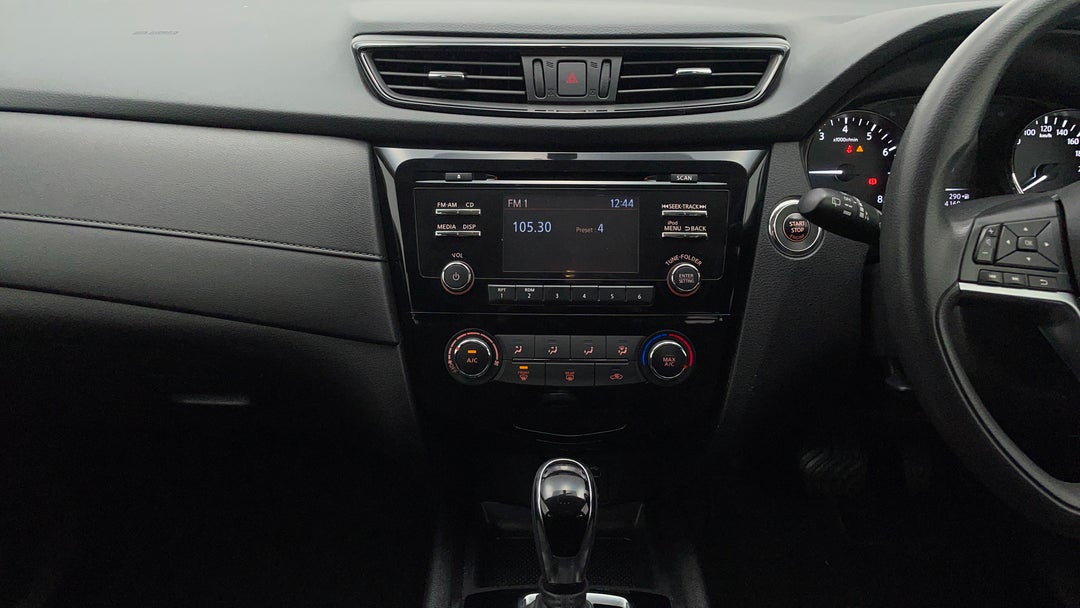 2018 Nissan X-trail St (2wd), Automatic, 94160 km, Center Console