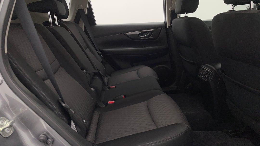 2018 Nissan X-trail St (2wd), Automatic, 94160 km, Right Side Rear Door Cabin View