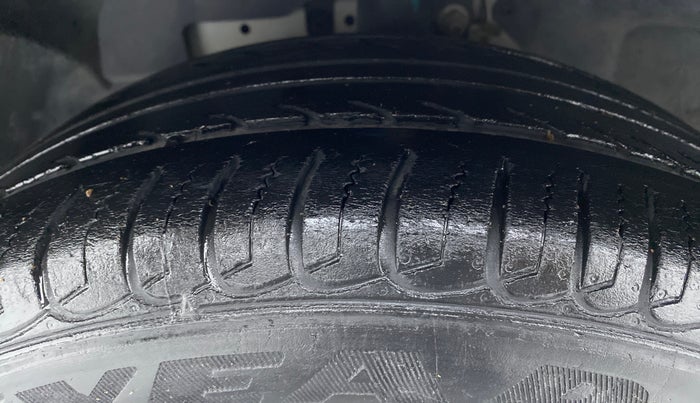 2019 Ford Ecosport 1.5TITANIUM TDCI, Diesel, Manual, 49,801 km, Left Front Tyre Tread