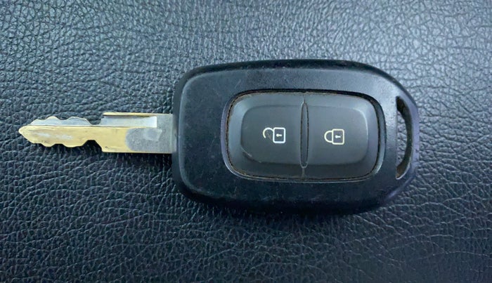 2017 Datsun Redi Go T (O), Petrol, Manual, 81,565 km, Key Close Up