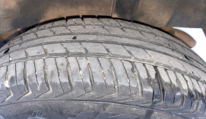 2017 Datsun Redi Go T (O), Petrol, Manual, 81,565 km, Left Rear Tyre Tread