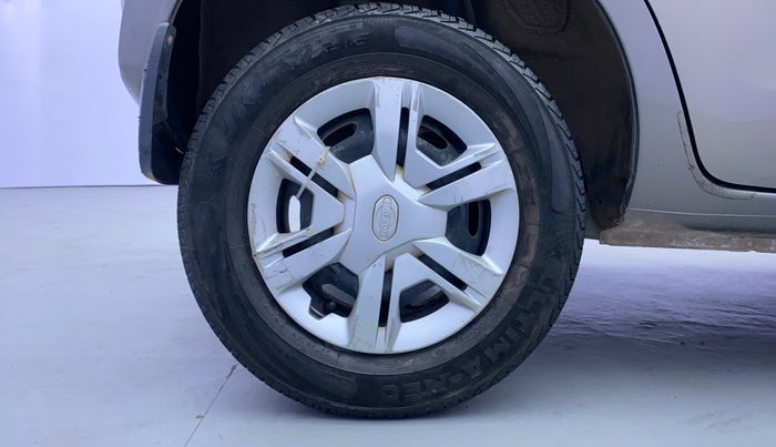 2017 Datsun Redi Go T (O), Petrol, Manual, 81,565 km, Right Rear Wheel