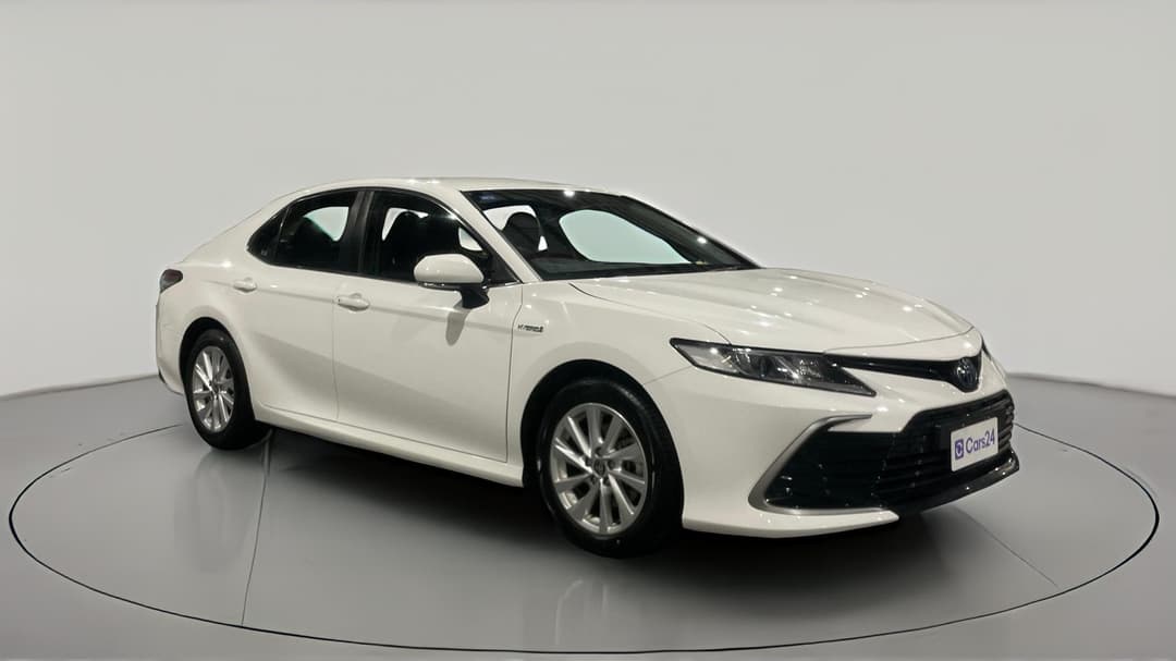 2023 Toyota Camry Ascent Hybrid, Automatic, 39357 km, Right Front Diagonal (45- Degree) View