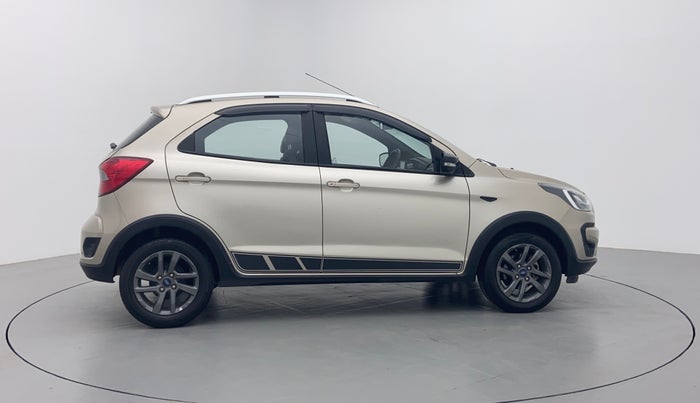 2018 Ford FREESTYLE TITANIUM 1.5 TDCI, Diesel, Manual, 31,928 km, Right Side View