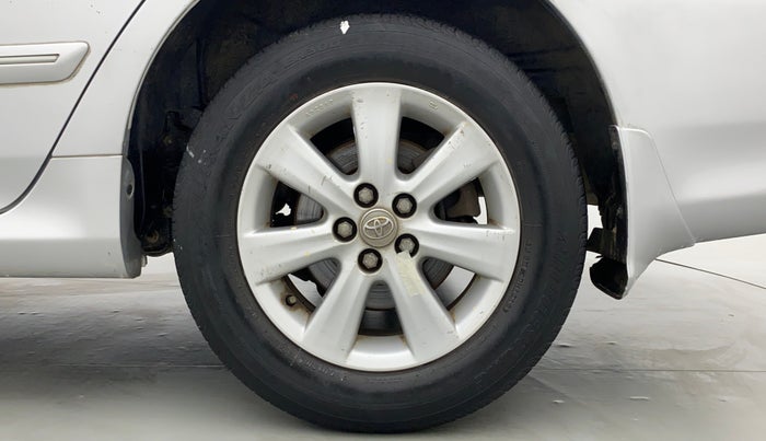 2012 Toyota Corolla Altis G, Petrol, Manual, 28,985 km, Left Rear Wheel