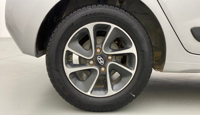2018 Hyundai Grand i10 ASTA 1.2 VTVT, Petrol, Manual, 45,067 km, Right Rear Wheel