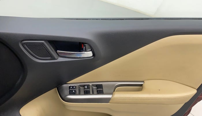 2016 Honda City 1.5L I-VTEC VX CVT, Petrol, Automatic, 41,138 km, Right front window switch / handle - Power window makes minor noise