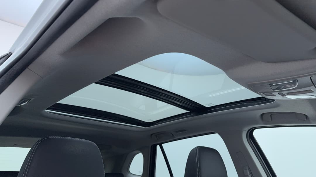Interior Sunroof/Moonroof