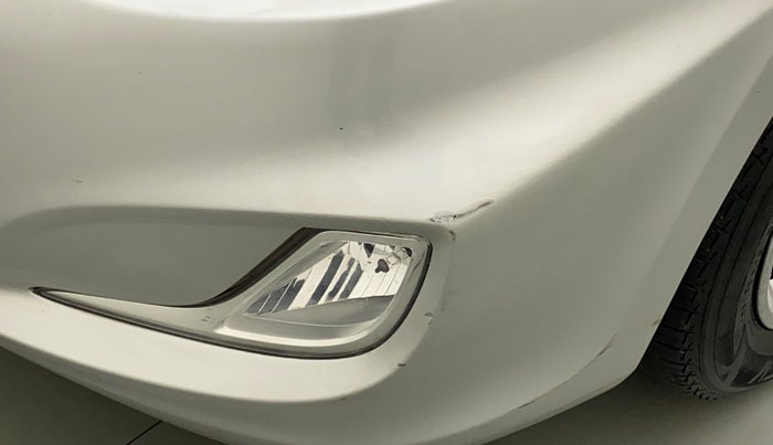 2013 Hyundai Verna FLUIDIC 1.6 VTVT EX, Petrol, Manual, 50,574 km, Front bumper - Paint has minor damage