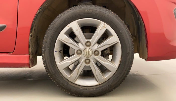 2014 Maruti Wagon R Stingray VXI, Petrol, Manual, 74,611 km, Right Front Wheel