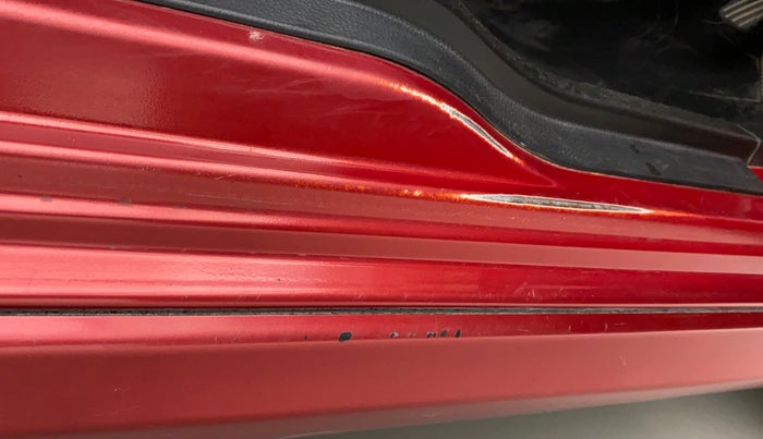 2014 Maruti Wagon R Stingray VXI, Petrol, Manual, 74,611 km, Right running board - Minor scratches