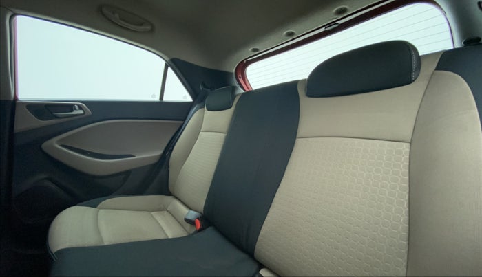 2015 Hyundai Elite i20 SPORTZ 1.2, Petrol, Manual, 76,209 km, Right Side Rear Door Cabin